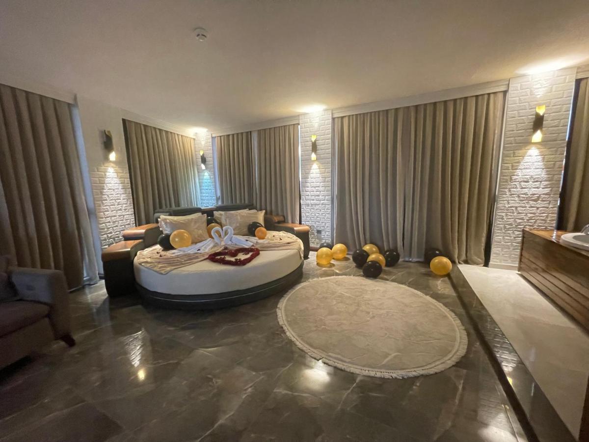 Le Luxe Suites Hotel & Spa Bursa Esterno foto